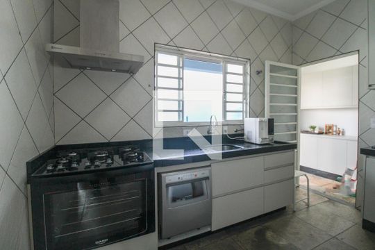 Cozinha de casa à venda com 3 quartos, 230m² em Parque Imperador, Campinas