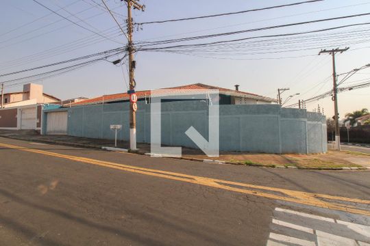 Fachada de casa à venda com 3 quartos, 230m² em Parque Imperador, Campinas