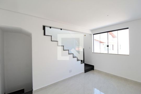 Apartamento à venda com 3 quartos, 119m² em Copacabana, Belo Horizonte