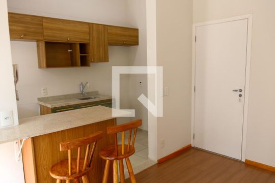 sala de apartamento à venda com 1 quarto, 82m² em Continental, Osasco
