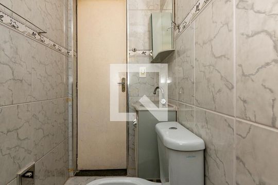 Banheiro Social de apartamento para alugar com 2 quartos, 47m² em Barreiro(solar do Barreiro, Belo Horizonte