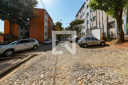Garagem de apartamento para alugar com 2 quartos, 47m² em Barreiro(solar do Barreiro, Belo Horizonte