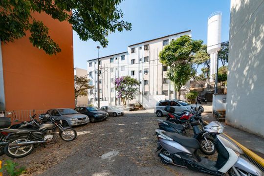 Garagem de apartamento para alugar com 2 quartos, 47m² em Barreiro(solar do Barreiro, Belo Horizonte