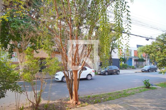 Quarto 2 - Vista de apartamento para alugar com 2 quartos, 86m² em Navegantes, Porto Alegre