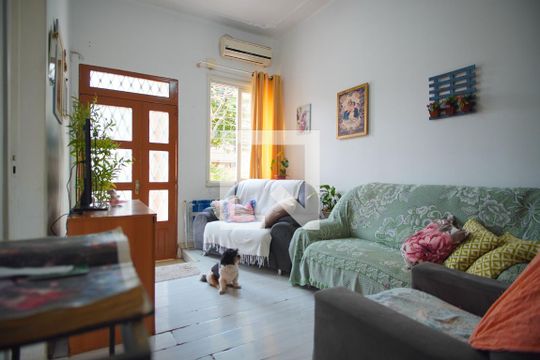 Apartamento para alugar com 2 quartos, 86m² em Navegantes, Porto Alegre