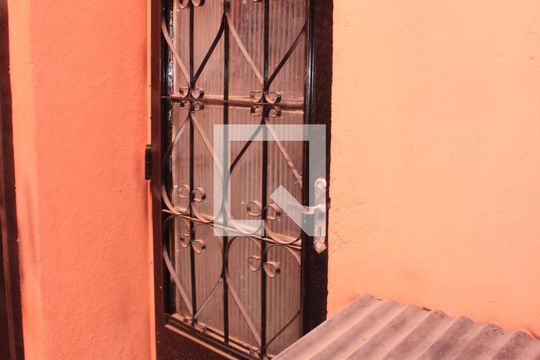 Acesso Imóveis Inferiores  de casa à venda com 6 quartos, 187m² em Guanabara, Contagem