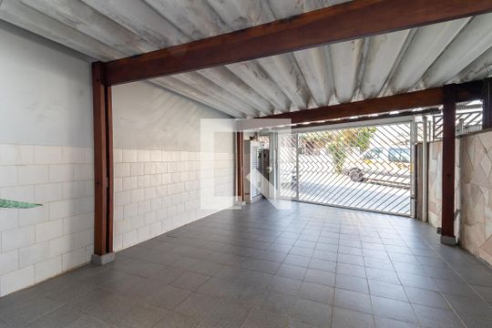 Garagem de casa à venda com 3 quartos, 139m² em Parada Inglesa, São Paulo