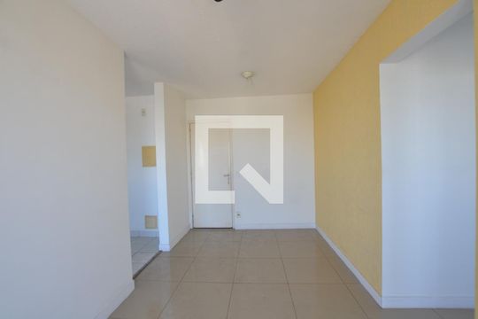 Sala de apartamento à venda com 2 quartos, 48m² em Parada de Lucas, Rio de Janeiro