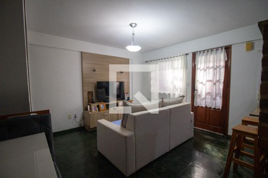 Sala de casa de condomínio à venda com 2 quartos, 55m² em Recreio dos Bandeirantes, Rio de Janeiro
