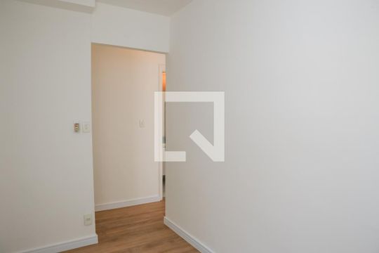 Quarto/Closet de apartamento à venda com 2 quartos, 70m² em Água Branca, São Paulo