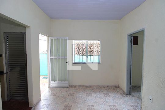 Casa para alugar com 1 quarto, 60m² em Encantado, Rio de Janeiro