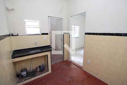 Cozinha de casa para alugar com 1 quarto, 60m² em Encantado, Rio de Janeiro