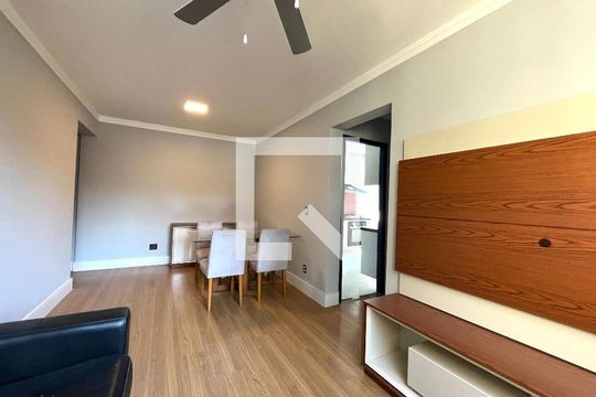 Sala de apartamento para alugar com 2 quartos, 60m² em Parque Jabaquara, São Paulo