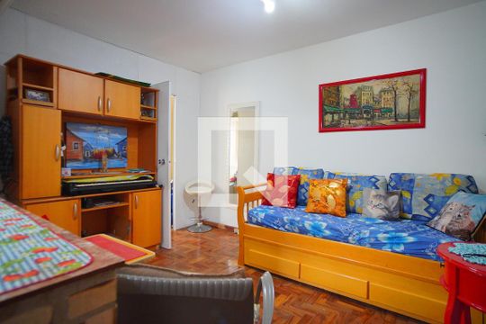 Sala  de kitnet/studio à venda com 1 quarto, 45m² em Vila Ipiranga, Porto Alegre