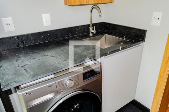 Área de Serviço de casa de condomínio para alugar com 3 quartos, 200m² em Lagoa da Conceição, Florianópolis