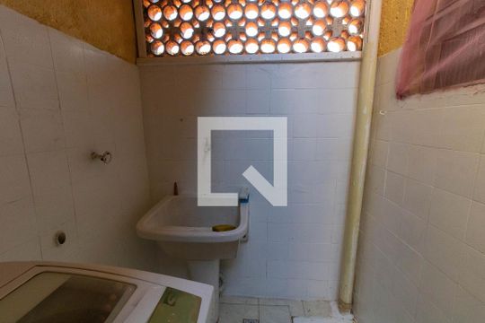 Lavanderia  de casa à venda com 2 quartos, 104m² em Santa Rosa, Niterói