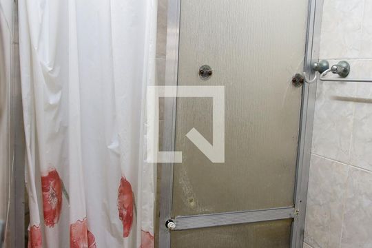 Banheiro da Suíte 1 de casa à venda com 2 quartos, 226m² em Km 18, Osasco