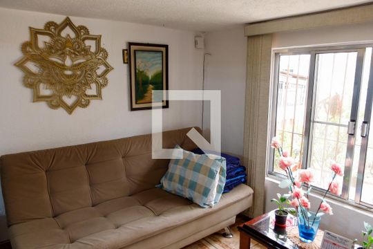 Casa à venda com 2 quartos, 226m² em Km 18, Osasco