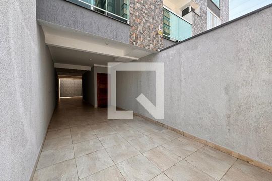 Garagem de casa à venda com 2 quartos, 150m² em Vila Santa Teresa, Santo André