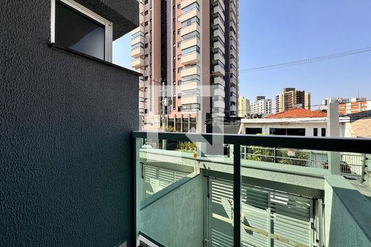 Sacada de casa à venda com 2 quartos, 150m² em Vila Santa Teresa, Santo André