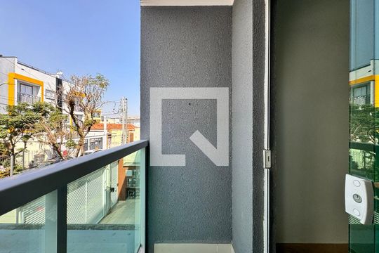 Sacada de casa à venda com 2 quartos, 150m² em Vila Santa Teresa, Santo André