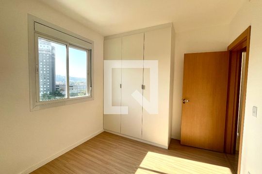 Quarto de apartamento à venda com 2 quartos, 51m² em Horto Florestal, Jundiaí