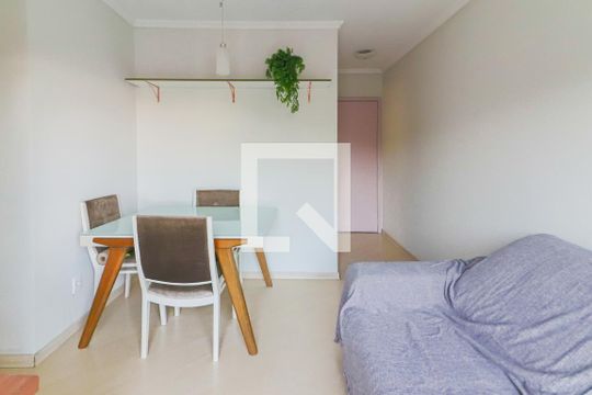 Sala de apartamento para alugar com 2 quartos, 50m² em Jardim Celeste, São Paulo
