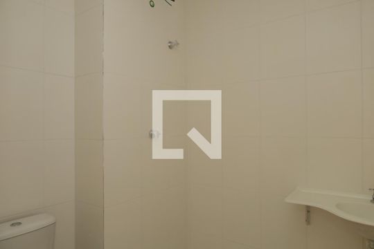 Lavabo de kitnet/studio para alugar com 1 quarto, 27m² em Jardim Helena, São Paulo