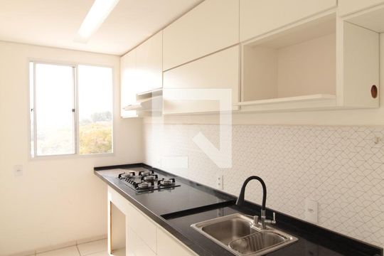 Cozinha e Área de Serviço de apartamento para alugar com 2 quartos, 49m² em Mantiqueira, Belo Horizonte