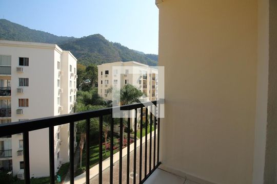 Sala - Varanda de apartamento à venda com 3 quartos, 72m² em Jacarepaguá, Rio de Janeiro