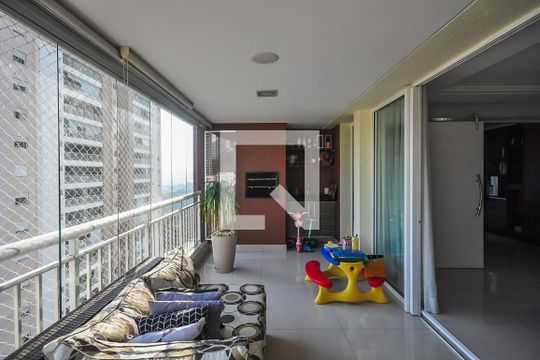Varanda de apartamento à venda com 3 quartos, 141m² em Jardim Monte Kemel, São Paulo