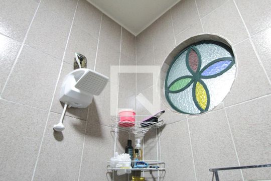 Banheiro Social 1 de casa à venda com 3 quartos, 360m² em Providência, Belo Horizonte