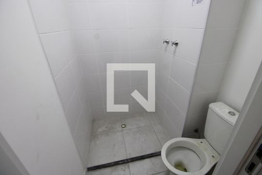 Banheiro de apartamento à venda com 1 quarto, 32m² em Vista Alegre, Rio de Janeiro