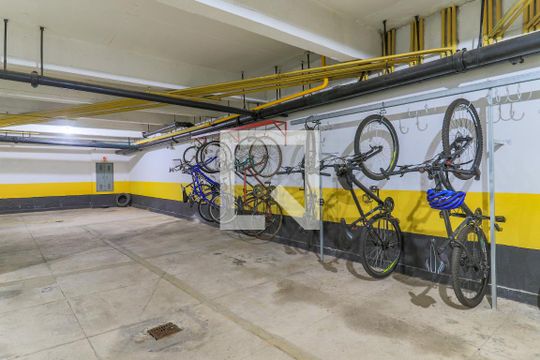 Área comum - Bicicletário de apartamento para alugar com 1 quarto, 45m² em Santo Amaro, São Paulo