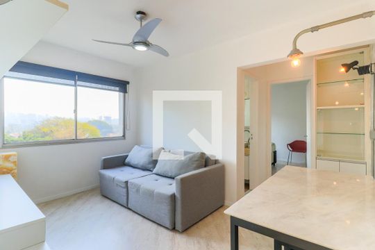 Apartamento para alugar com 1 quarto, 45m² em Santo Amaro, São Paulo