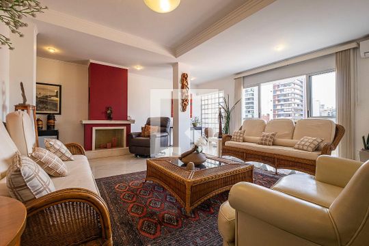 Sala de casa à venda com 4 quartos, 360m² em Jardim das Bandeiras, São Paulo
