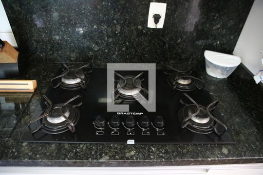 Cozinha de apartamento para alugar com 3 quartos, 96m² em Parque Amazônia, Goiânia