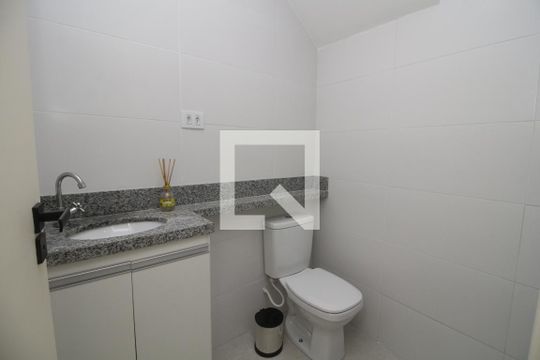 Banheiro de kitnet/studio para alugar com 1 quarto, 20m² em Vila Gomes Cardim, São Paulo