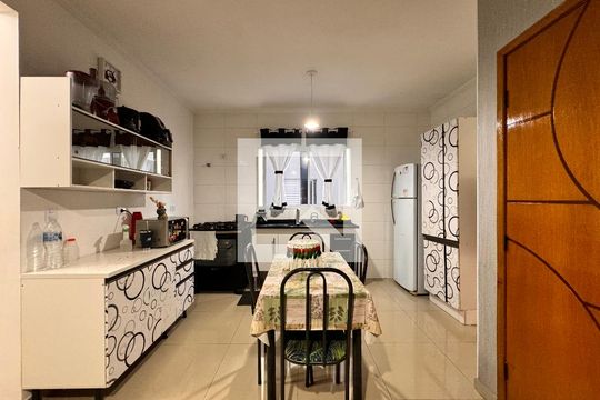 Cozinha de apartamento à venda com 2 quartos, 58m² em Vila Curuçá, Santo André