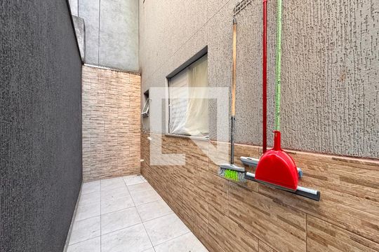 Área privativa / churrasqueira  de apartamento à venda com 2 quartos, 58m² em Vila Curuçá, Santo André