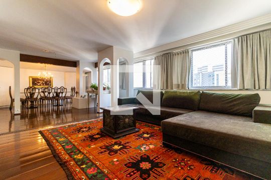 Apartamento à venda com 4 quartos, 324m² em Santa Cecilia, São Paulo
