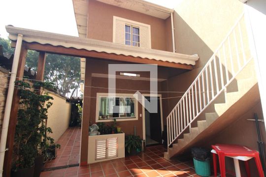 Fachada fundos da casa de casa à venda com 3 quartos, 250m² em Jardim Marcel, São Paulo