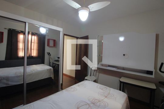 Quarto 1 de casa à venda com 3 quartos, 250m² em Jardim Marcel, São Paulo