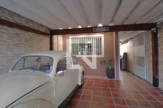 Garagem de casa à venda com 3 quartos, 250m² em Jardim Marcel, São Paulo