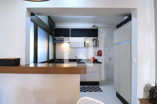 Cozinha de apartamento à venda com 2 quartos, 75m² em Pompeia, São Paulo