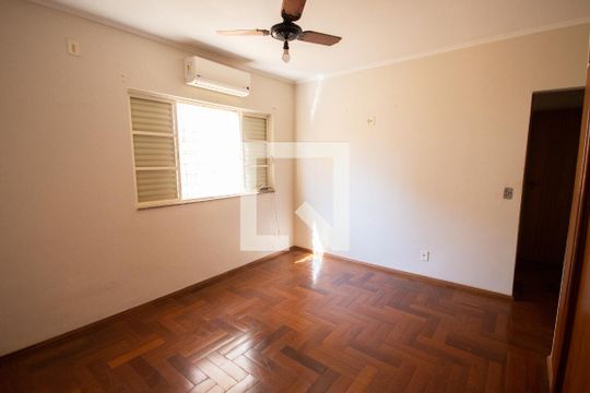 Suíte 1 de casa para alugar com 5 quartos, 261m² em Alto da Boa Vista, Ribeirão Preto