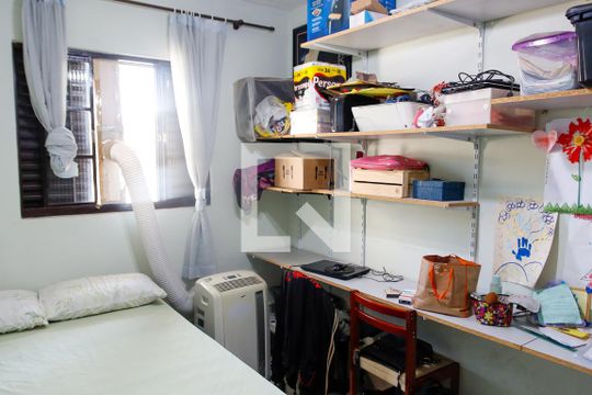 Quarto 1 de casa à venda com 3 quartos, 222m² em Conj Res Morro Farol, Osasco
