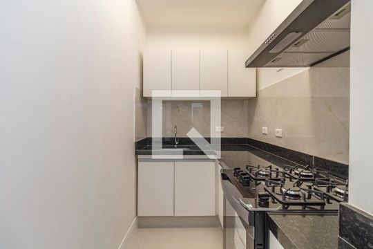 Cozinha de apartamento para alugar com 1 quarto, 65m² em Paraíso, São Paulo