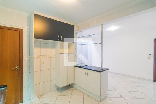 Cozinha de casa à venda com 3 quartos, 163m² em Vila Alzira, Santo André