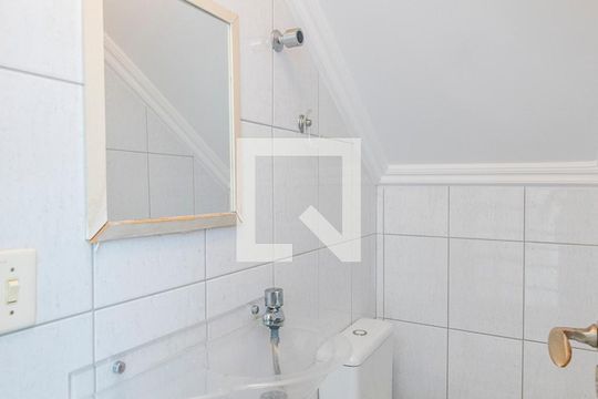 Lavabo de casa à venda com 3 quartos, 163m² em Vila Alzira, Santo André